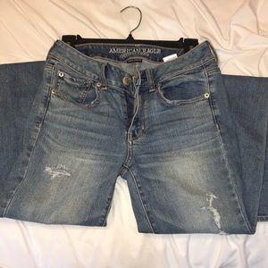American Eagle straight legged jeans